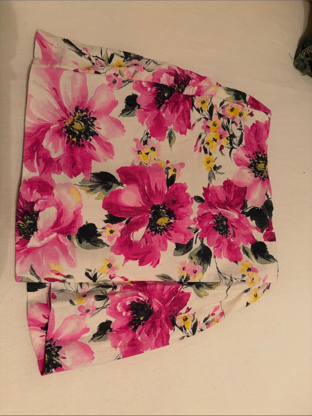 Abercrombie & Fitch Cream Floral Mini Skirt